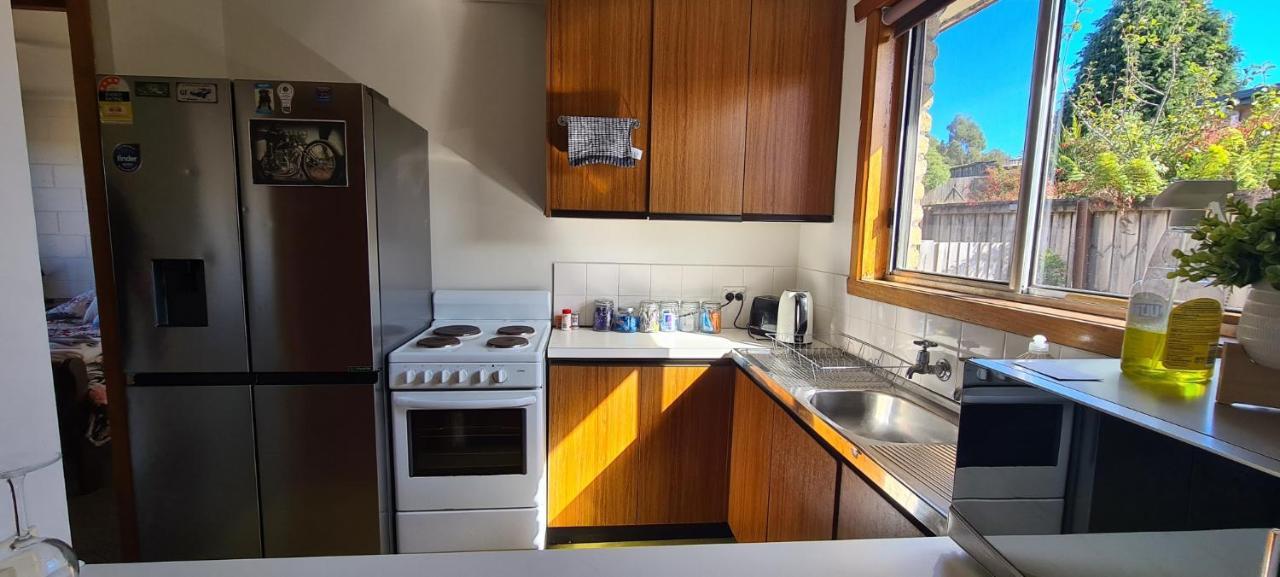 Waratah Waterfall Retreat Unit 1 Free Pay Tv In Two Rooms Free Wifi Zewnętrze zdjęcie