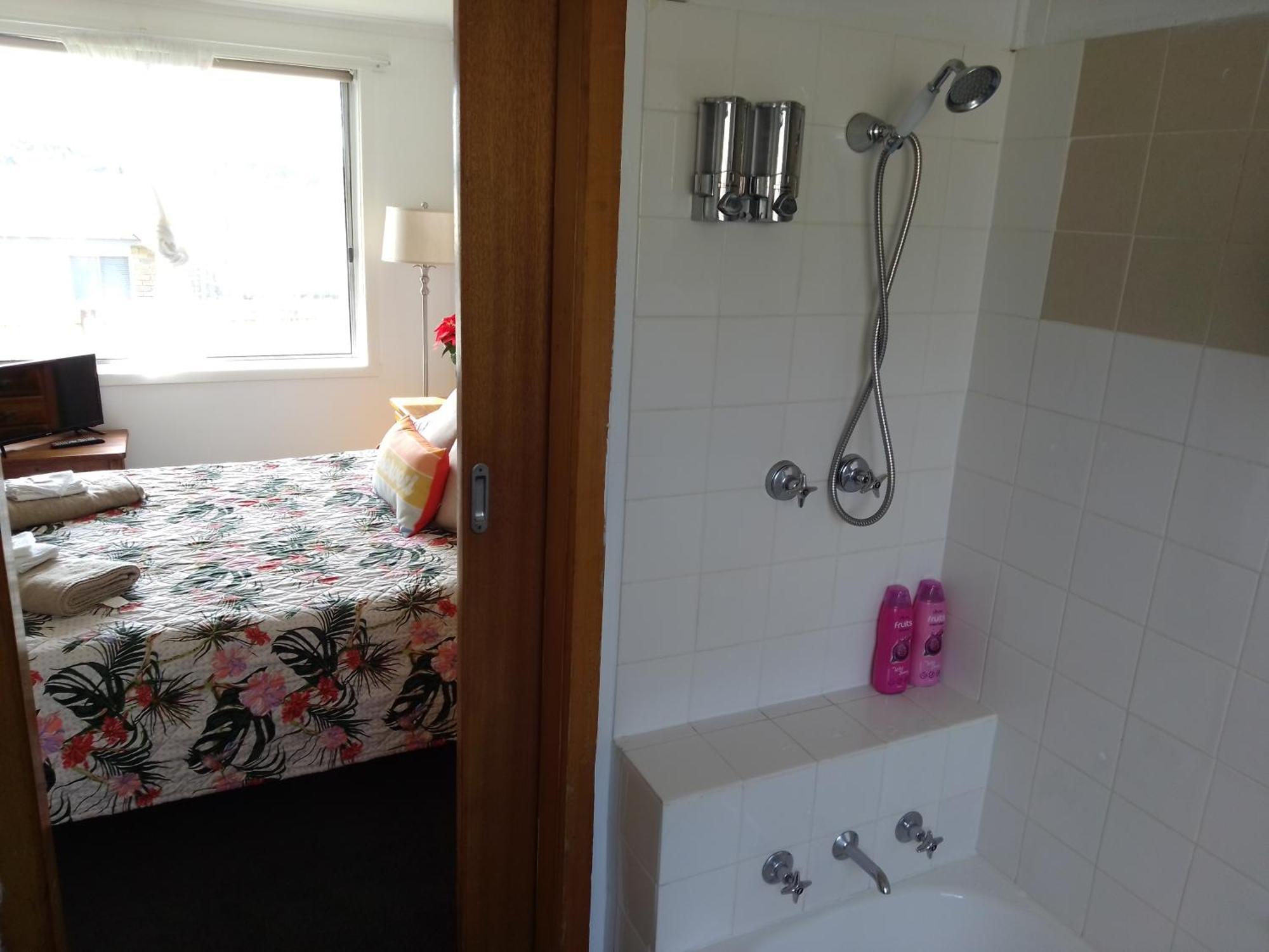 Waratah Waterfall Retreat Unit 1 Free Pay Tv In Two Rooms Free Wifi Zewnętrze zdjęcie